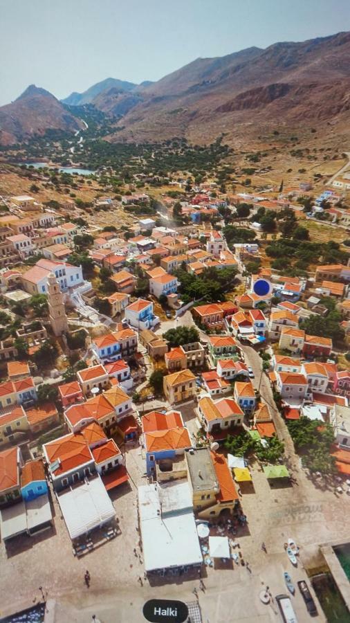 Yiayia'S Home Chalki Town Eksteriør bilde